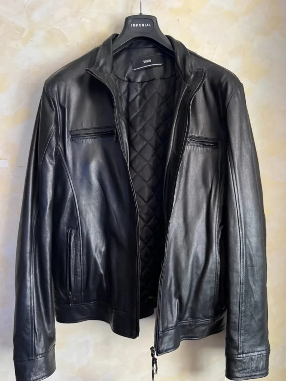 Brand: Verri Milano, Size: US 42 / EU 52 (Men's Medium), Color: Classic Black